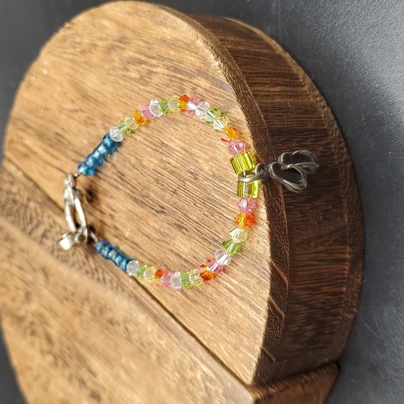 B0608 stunning summer Swarovski crystal bracelet - Picture 1 of 2